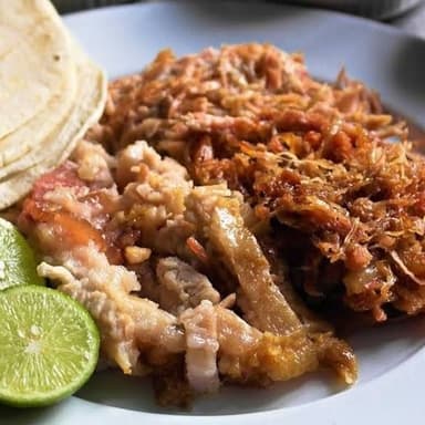 1/2 kg Carnitas