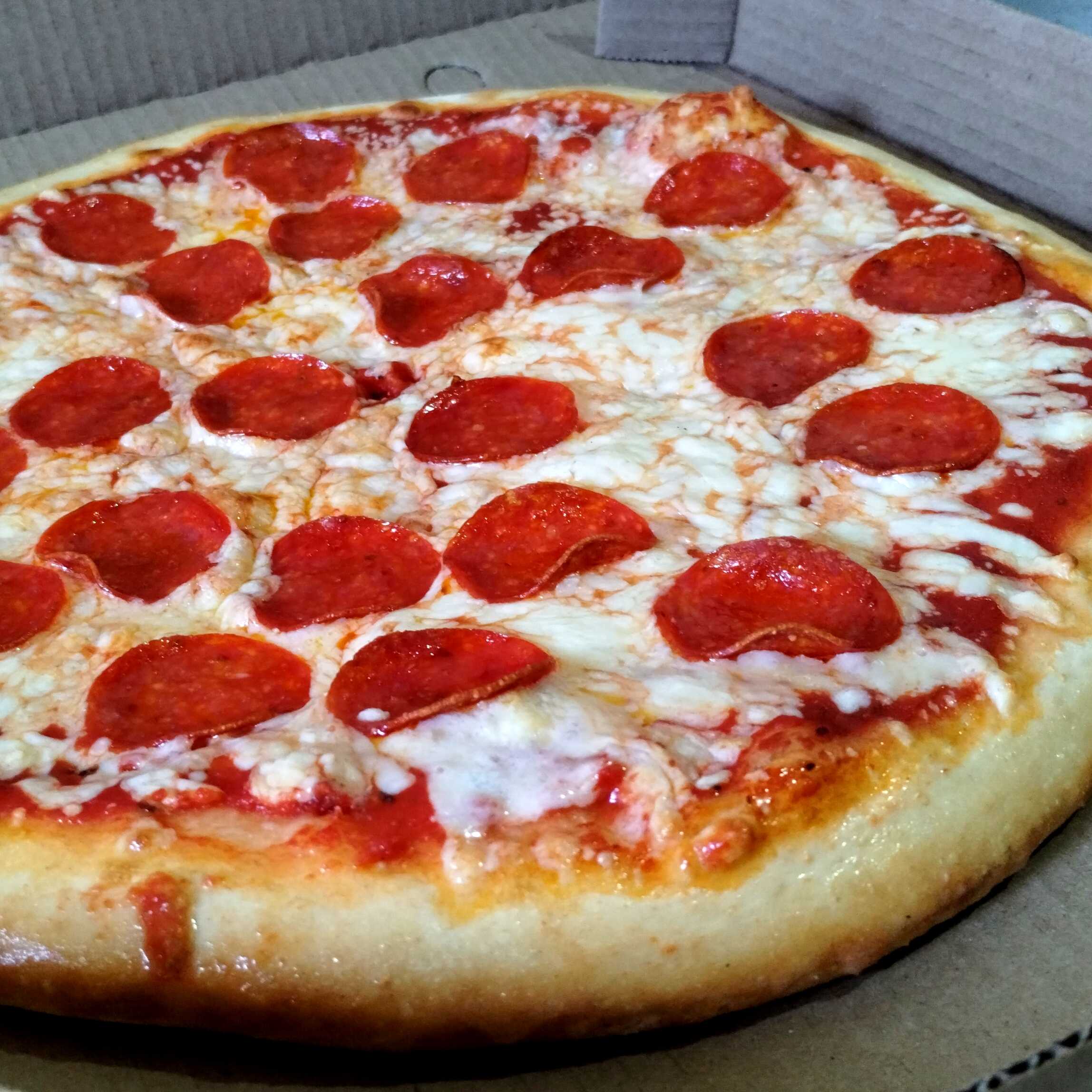 Pizza Grande de Pepperonni