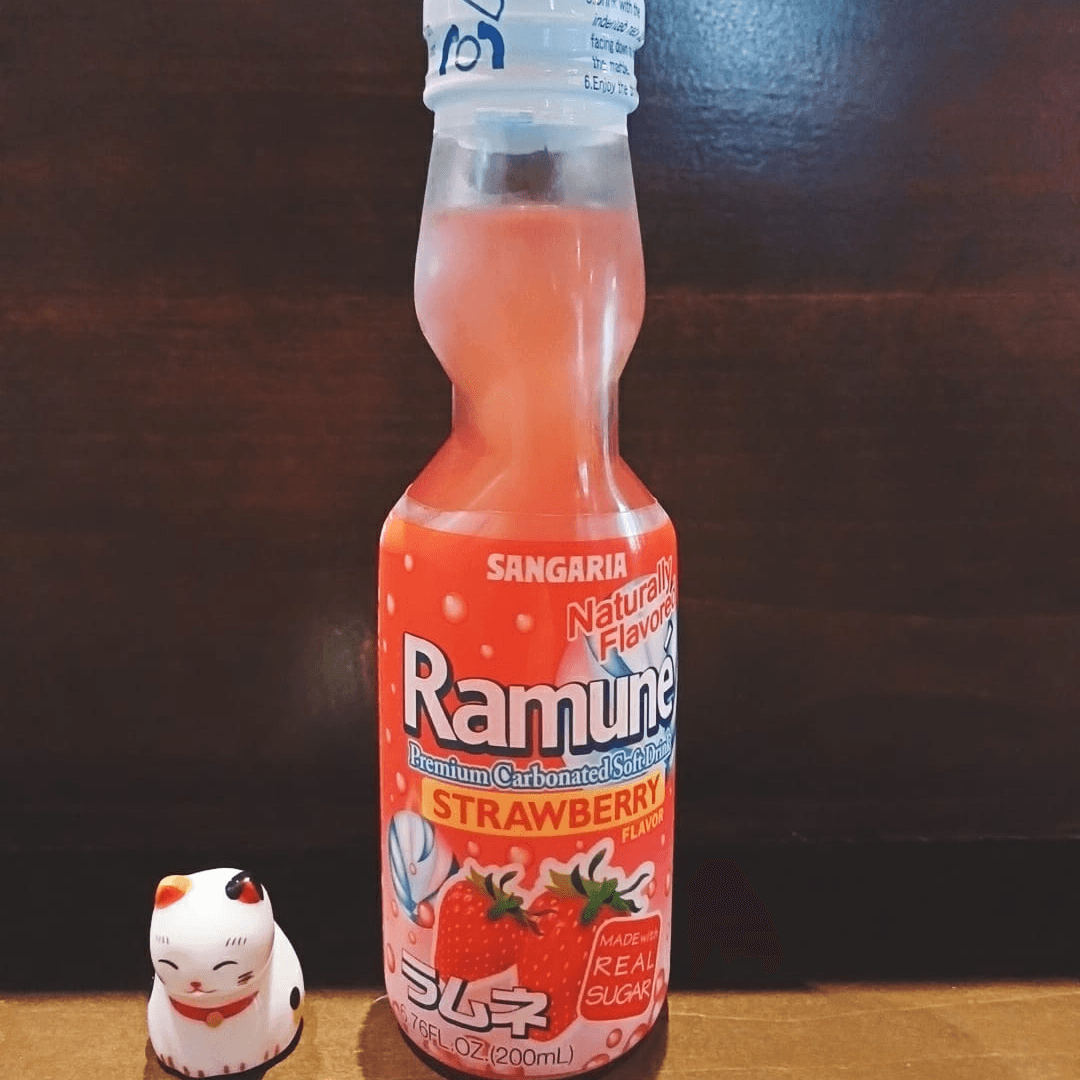 Soda Ramune: SABOR FRESA