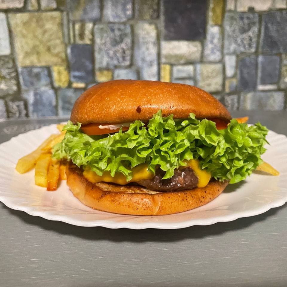 CLASSIC BURGER