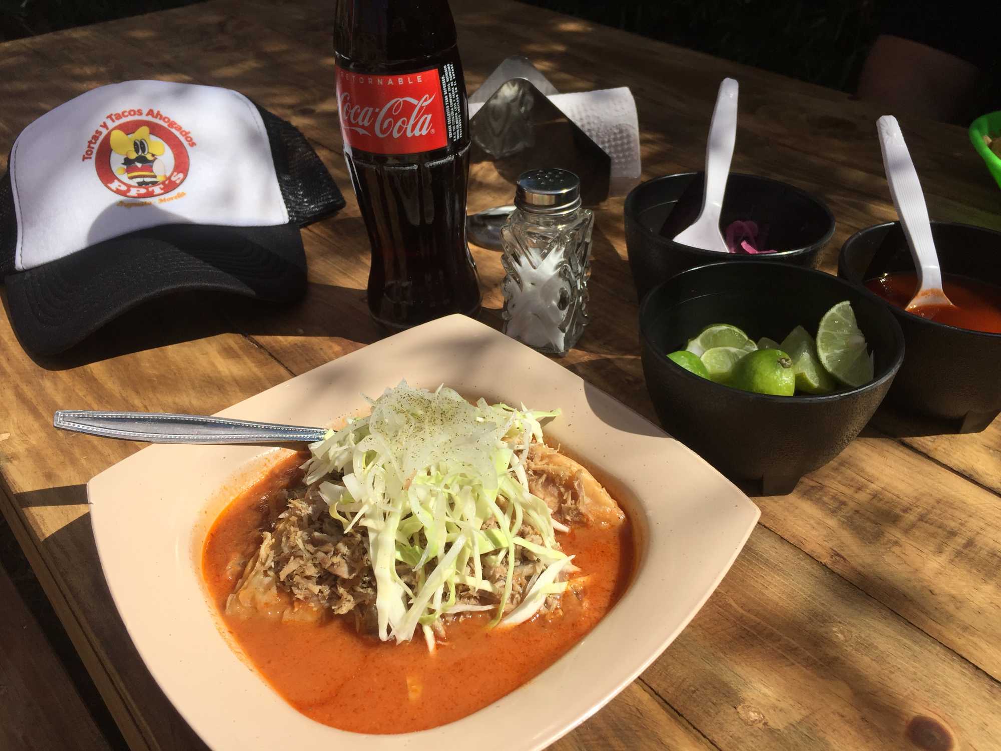 Tacos Ahogados con Carnitas
