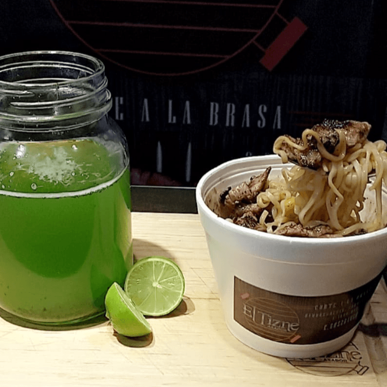 Sopa Tipo Ramen con Arrachera.