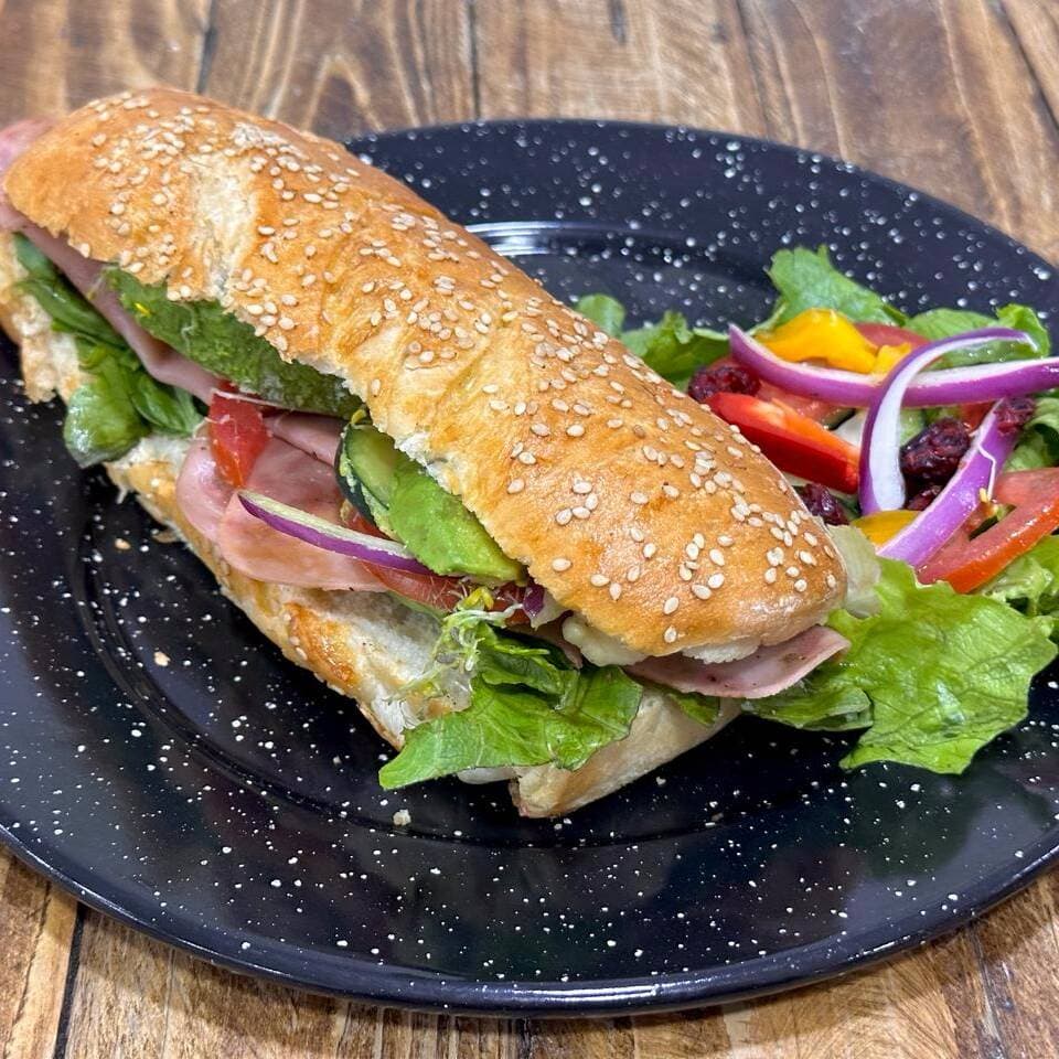 BAGUETTE CON JAMÓN
