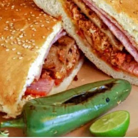 Torta Toluqueña