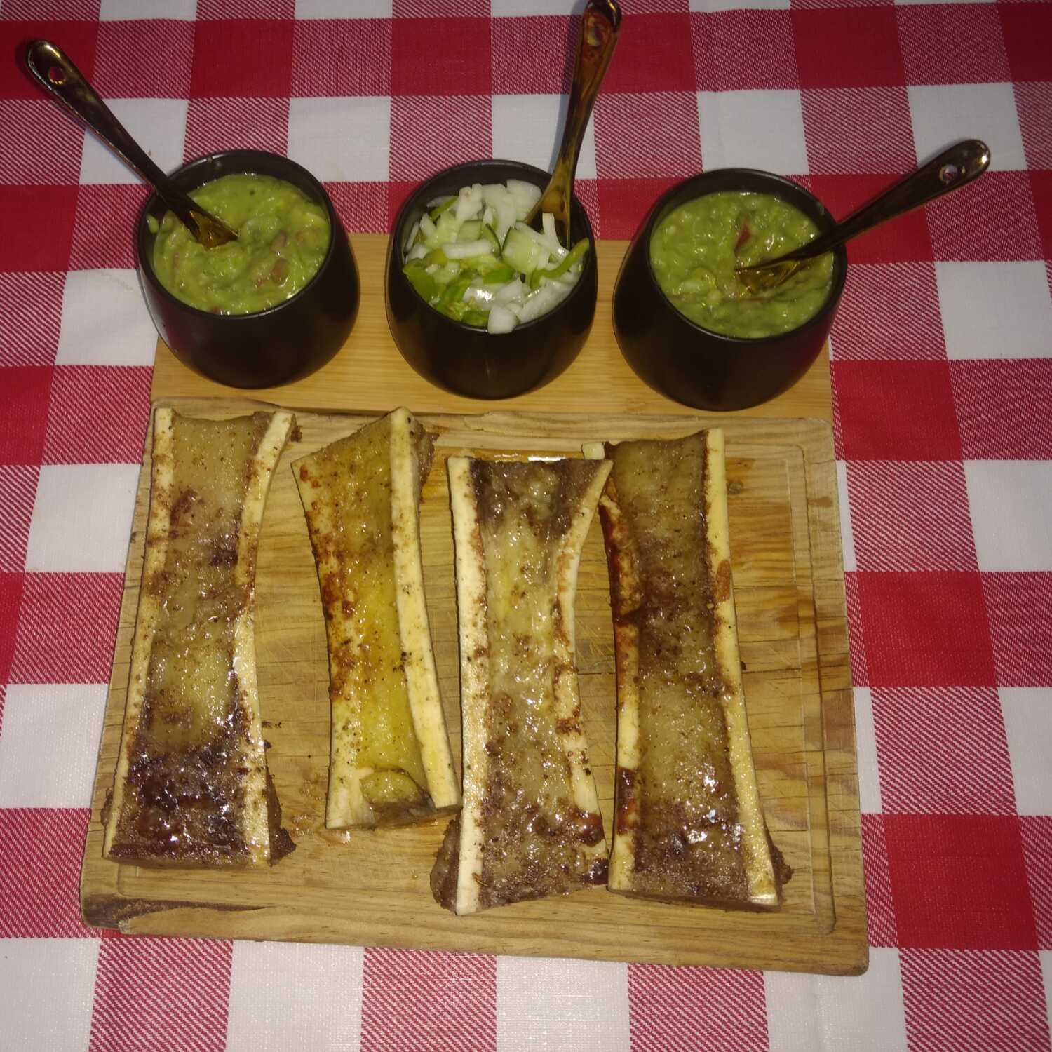 TUÉTANOS  LA PARRILLA