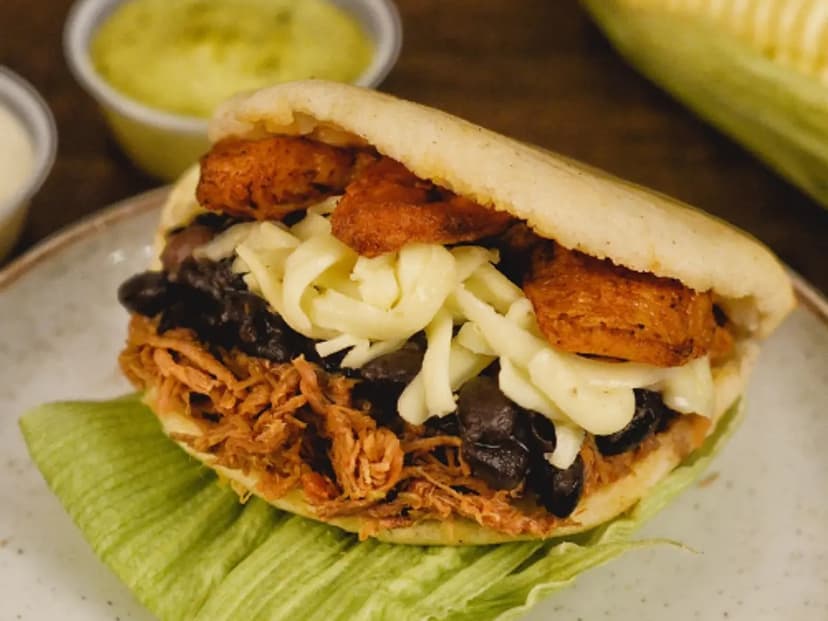 Arepas y Cachapas La Pequeña Venecia