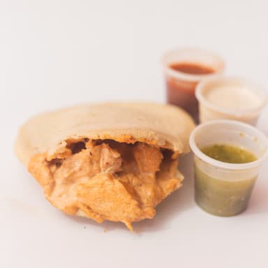 Gordita de Pollo Chipotle