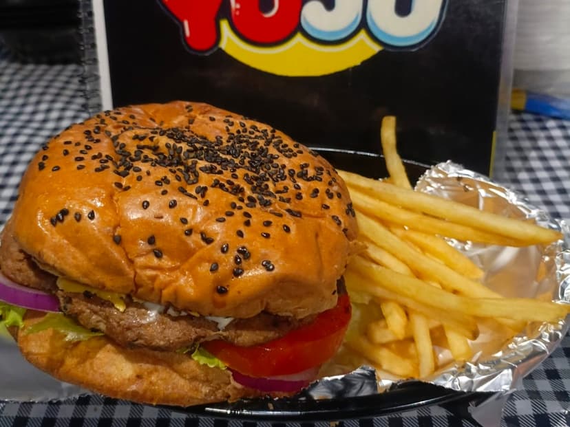 Alitas y Boneles Yuju