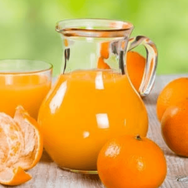 Jugó de mandarina grande