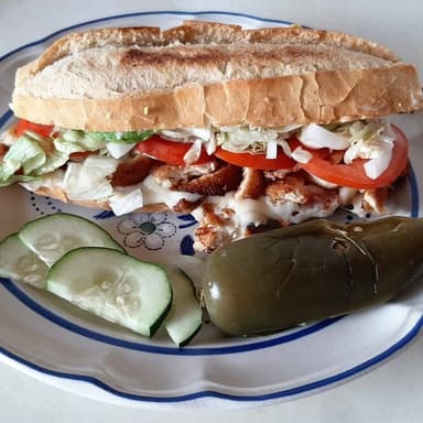 Lonche de Pollo empanizado y Queso oaxaca (prom)