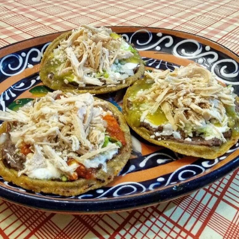 Orden de 6 Sopes de Pollo