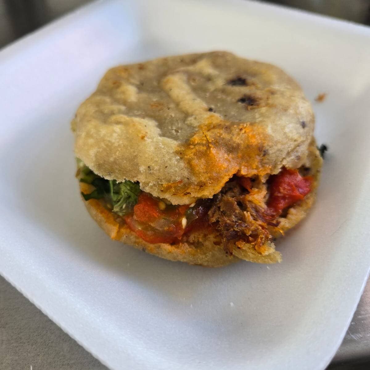 Gordita de Carnitas