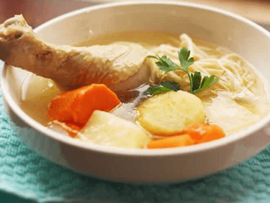 Caldo de Pollo