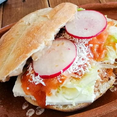 Torta Estilo Santuario