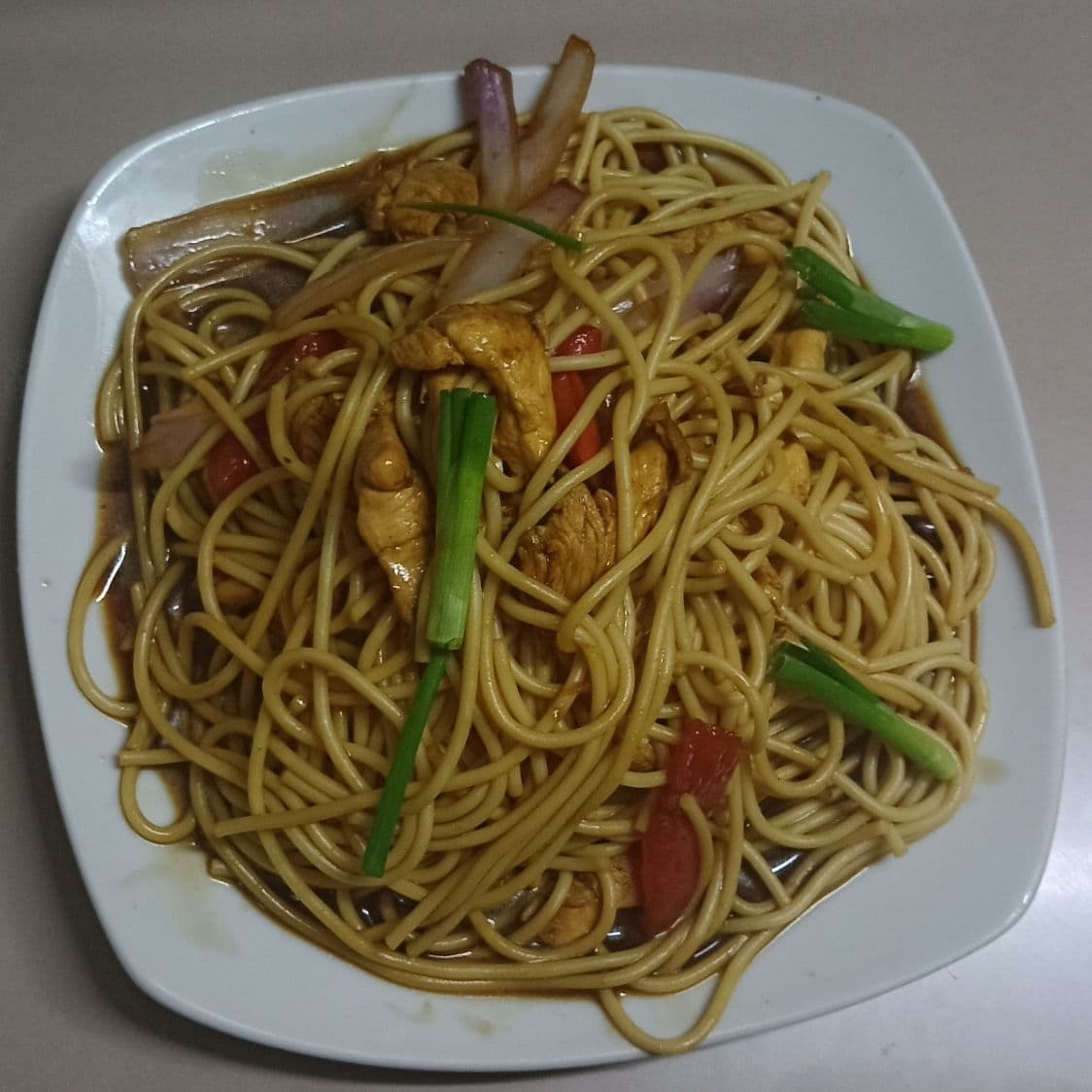 Tallarín Saltado de Pollo 250 g