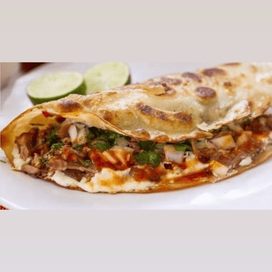 Quesadilla de Harina con Birria