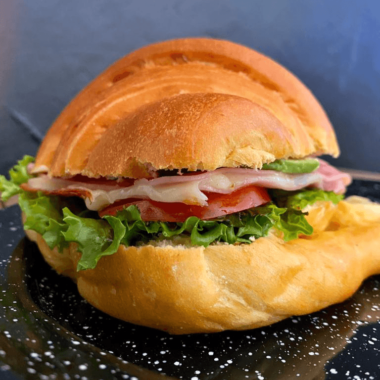 Cuernito de Jamón