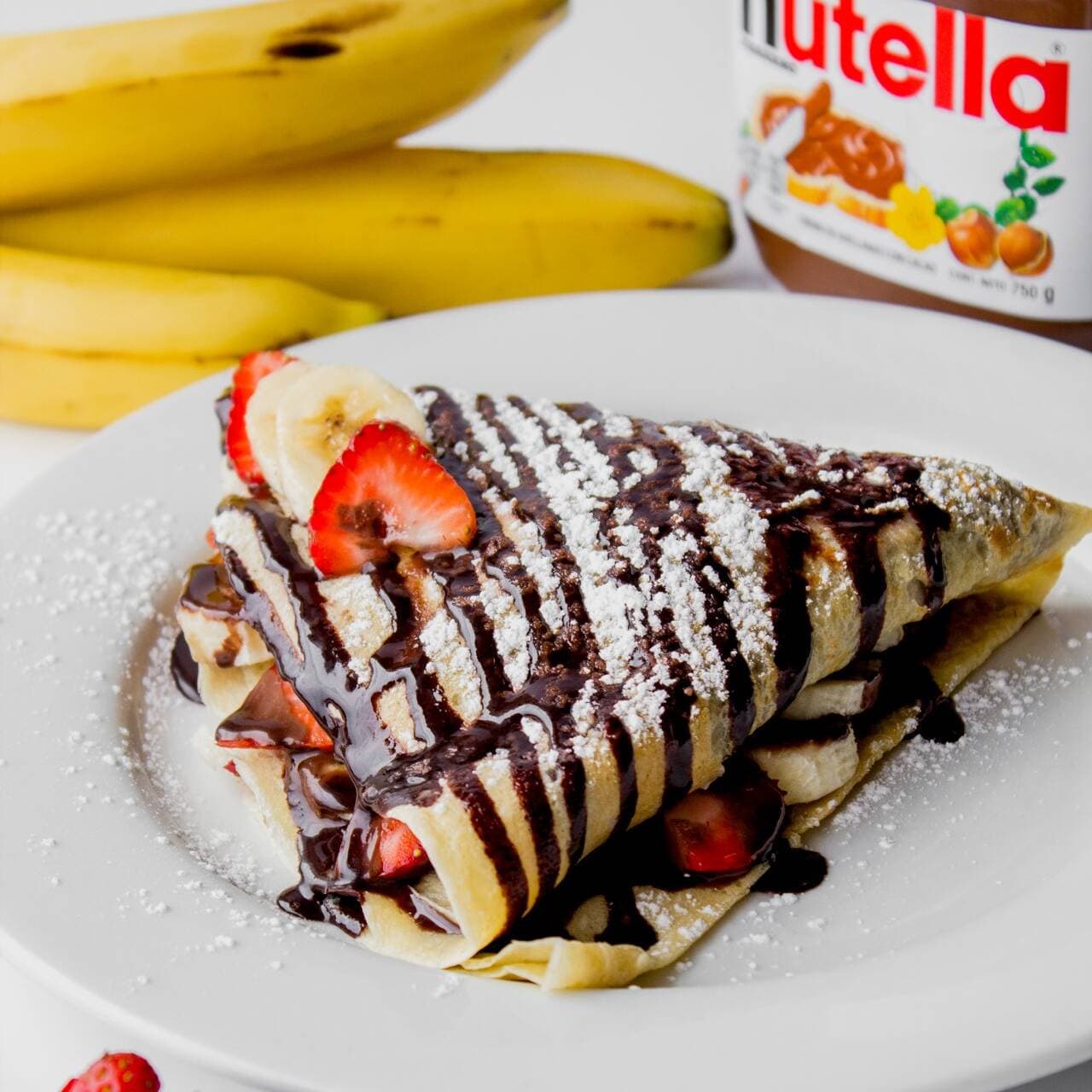 Crepa de NUTELLA con Platano con Fresa
