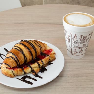 Combo Americano y Pan Dulce