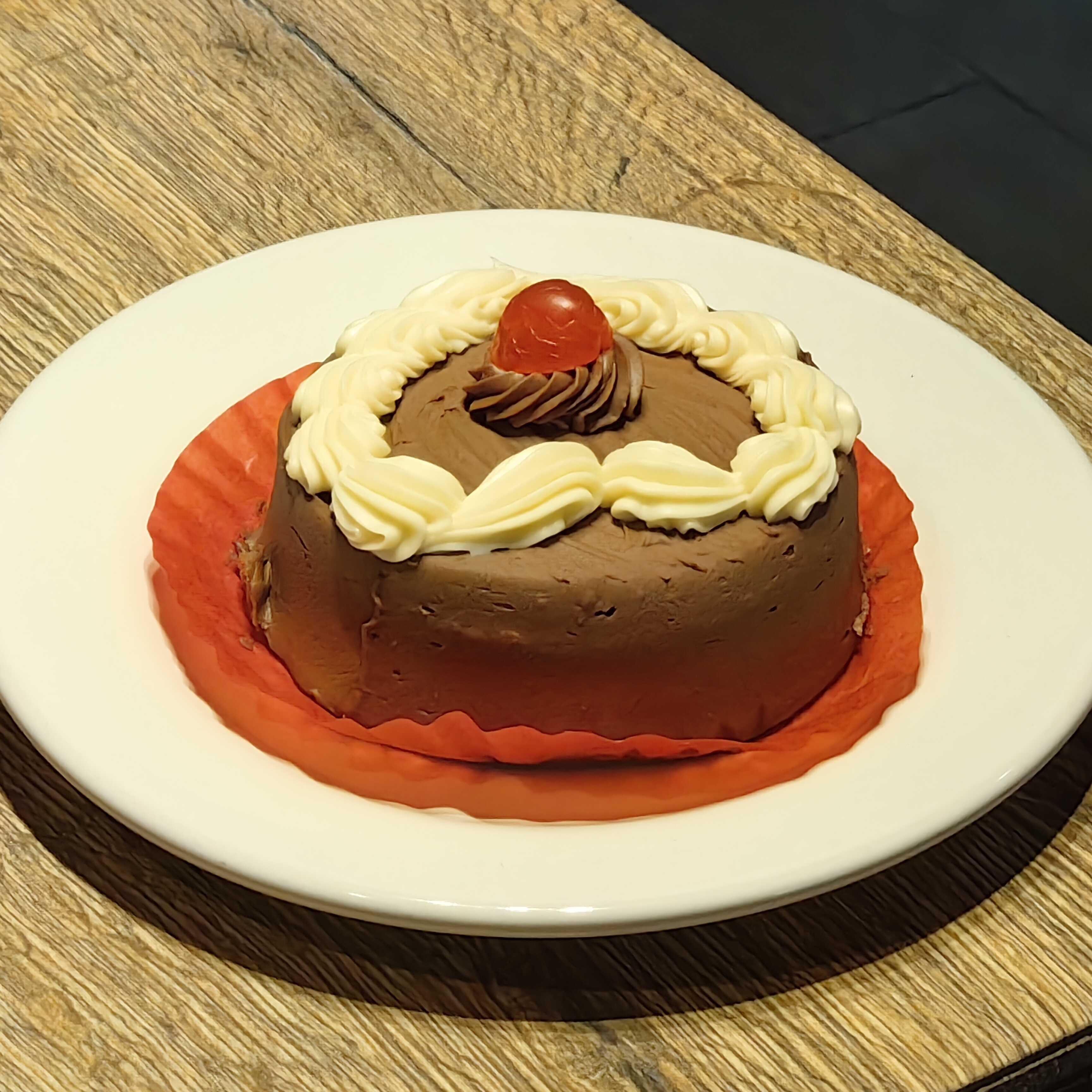 PASTEL CHOCOLATE CON QUESO
