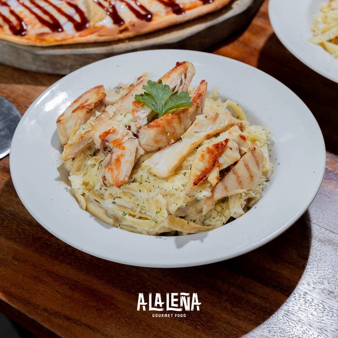 FETTUCCINE ALFREDO