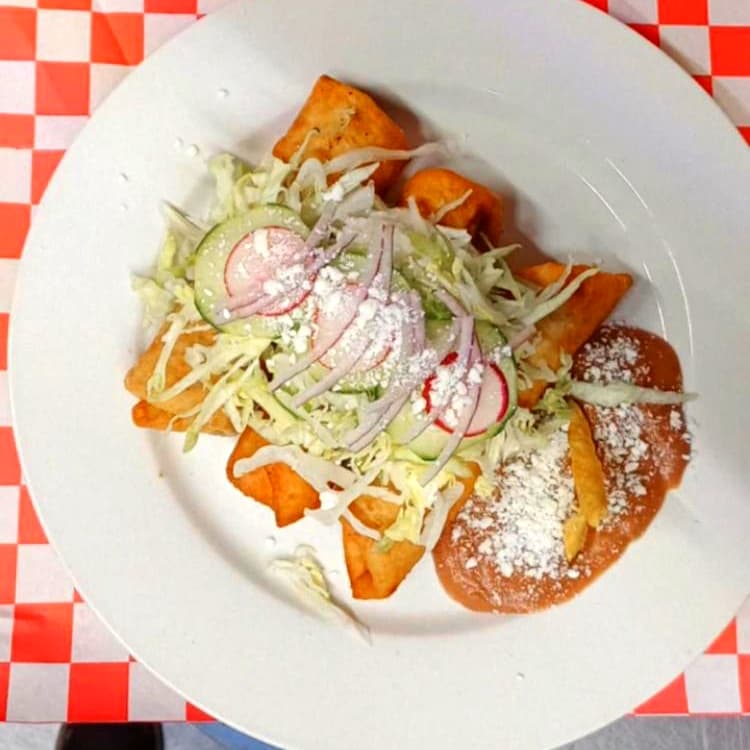 ORDEN DE 3 CHIMICHANGAS COMBINADAS O ELEGIR