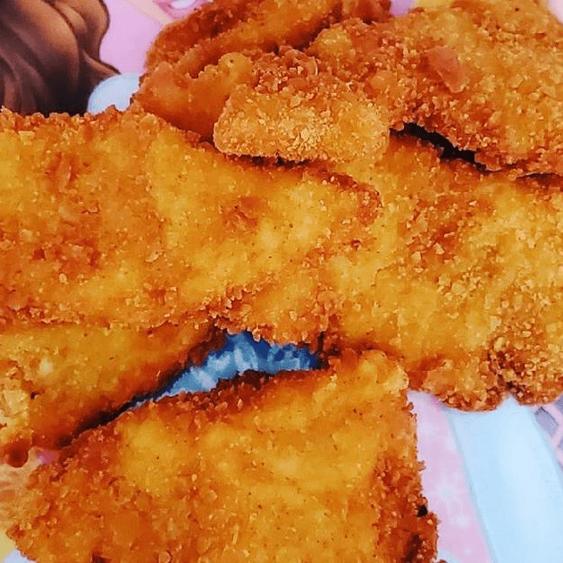 Fajas de Pollo Empanizado
