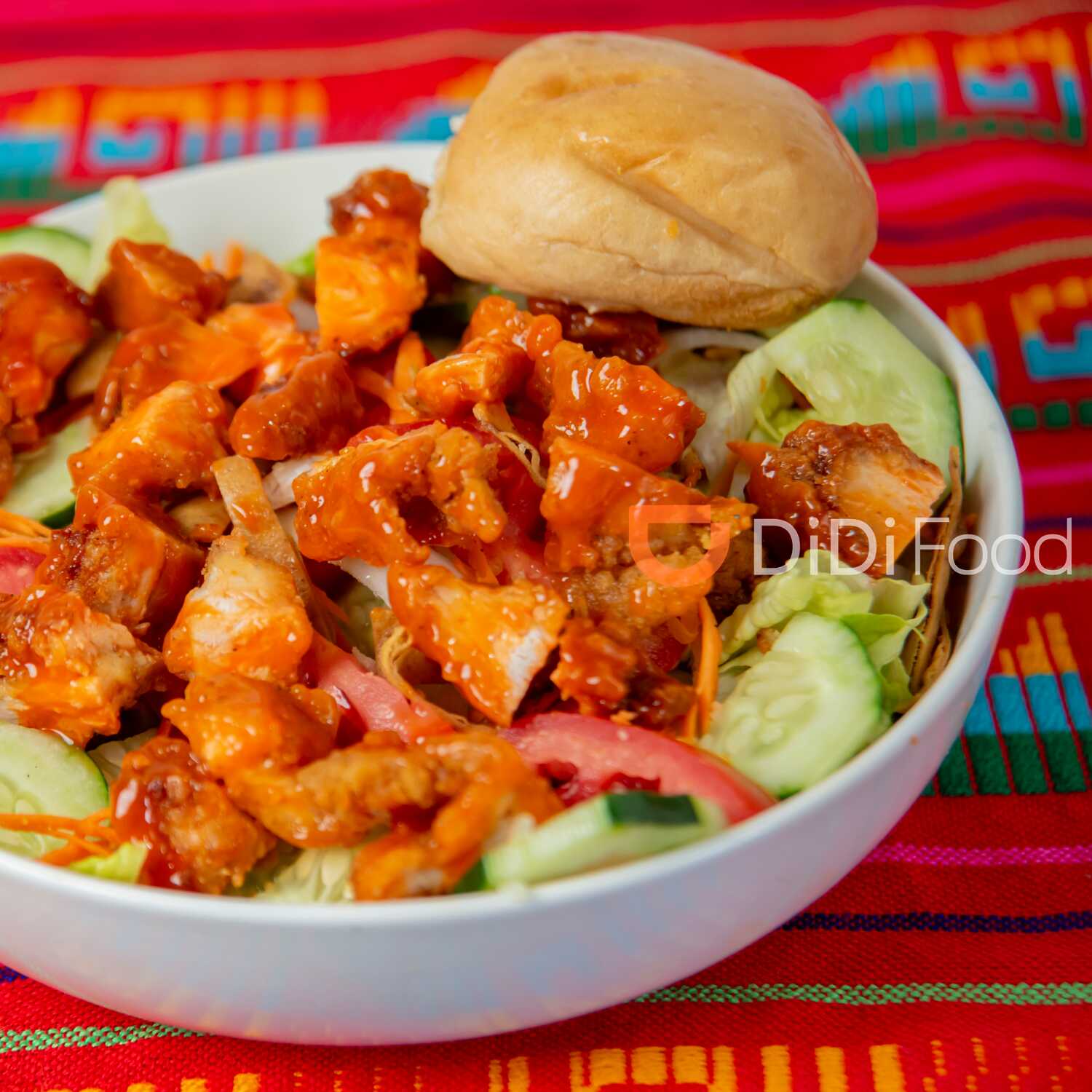 Ensalada de Pollo Bufalo