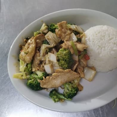 Pechuga de Pollo con Verduras