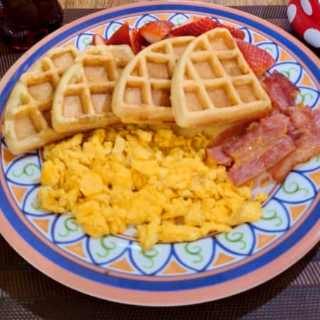 Waffles con Huevo