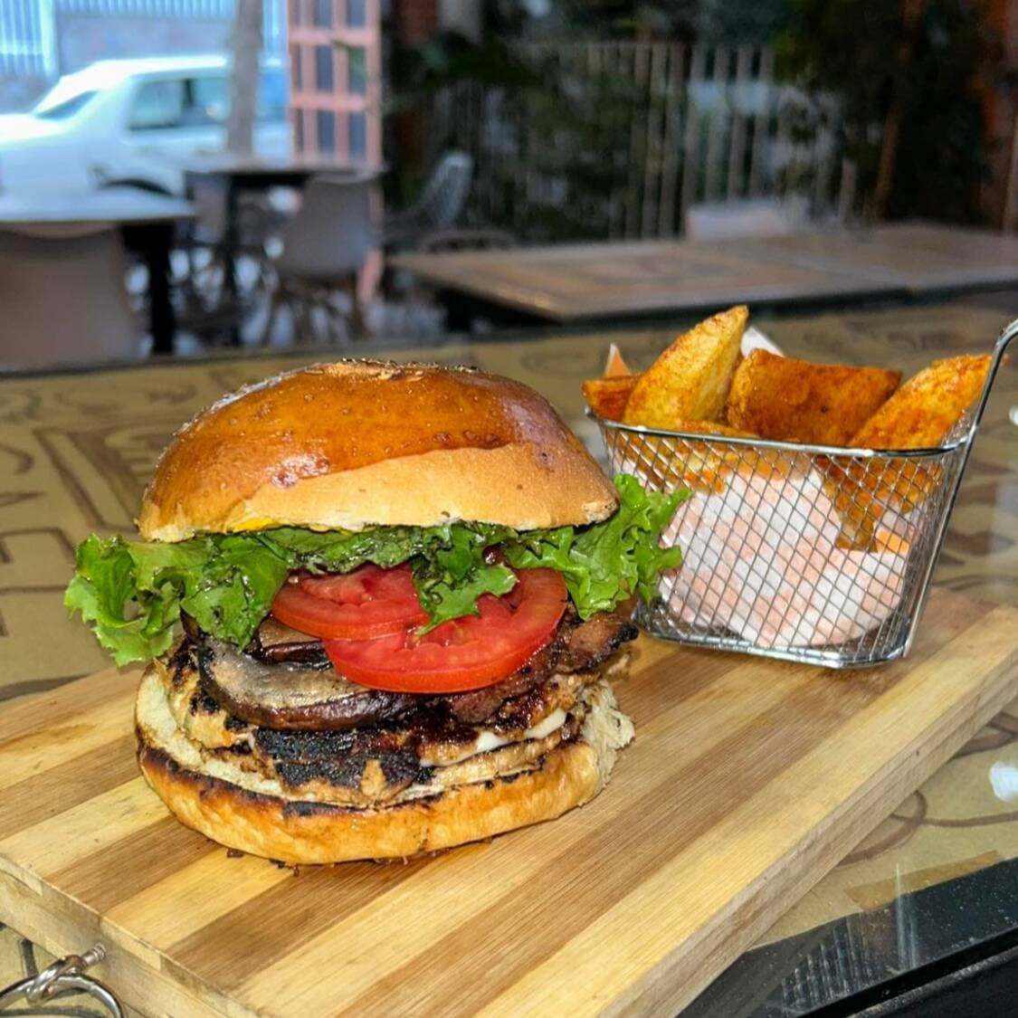 Hamburguesa Doble con papas