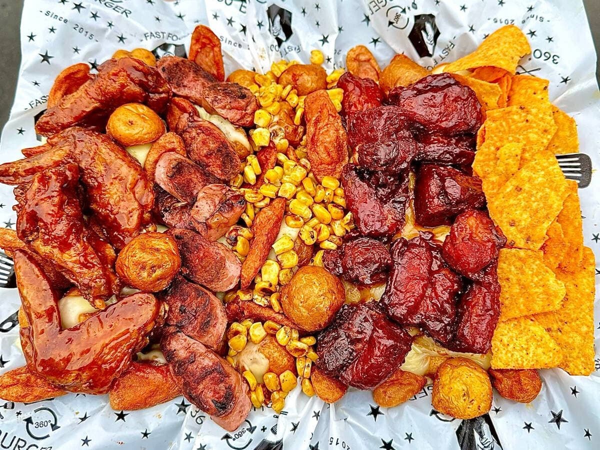 Salchipapas Maestras By Mr Gloton (Villas de Granada)