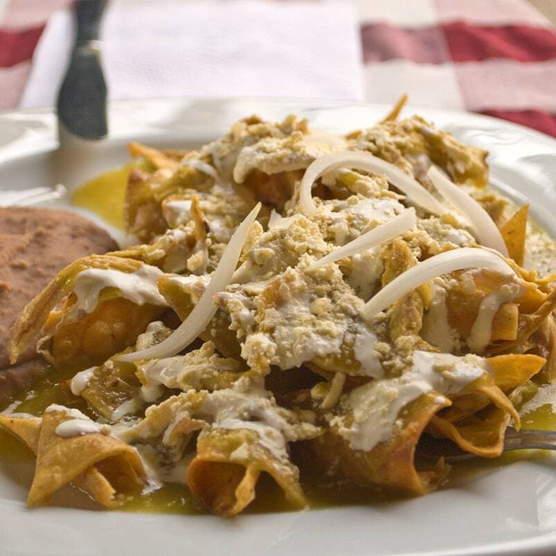 Chilaquiles con Pollo