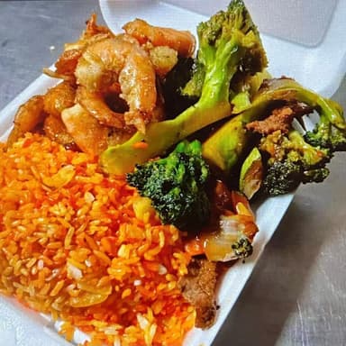 Arroz/Spagueti 1 guisado y Camaron