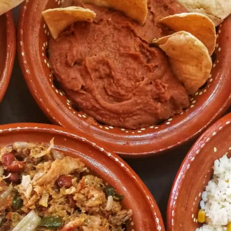 Burrito de Frijoles con Asadero