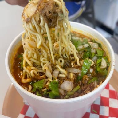 RAMEN BIRRIA