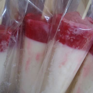 Paleta Fresas y Crem
