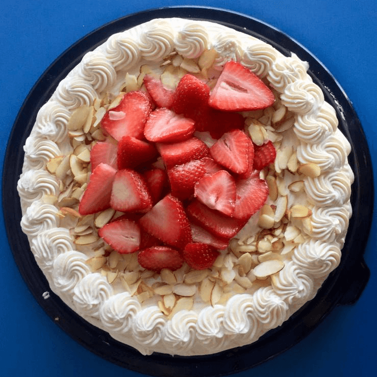 Shortcake de Fresas Chico 13-16 Personas