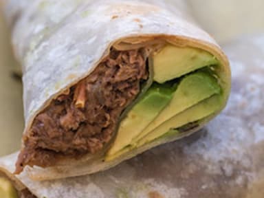 Burrito Con Carne Deshebrada