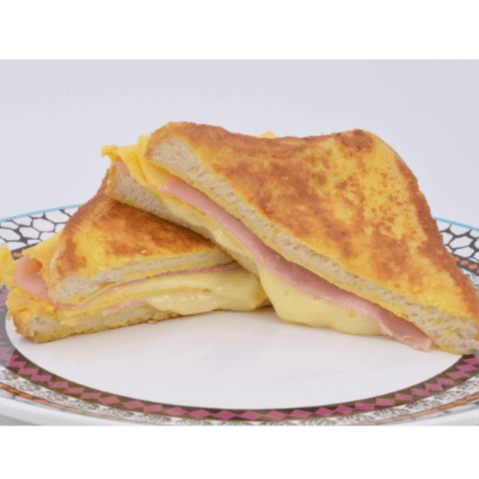 Sándwich con Huevo, Jamón y Queso