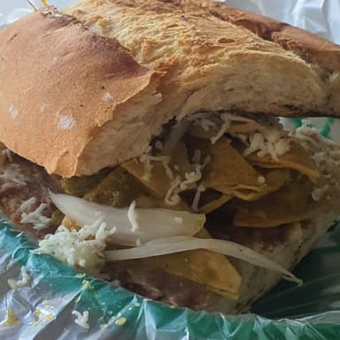Torta de Chilaquiles