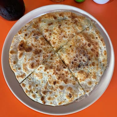 Quesadilla Grande Sincronizada