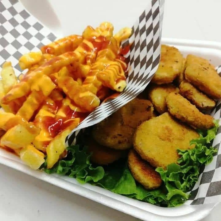 Nuggets de Pollo con Papas