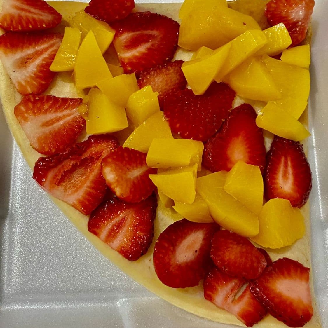 CREPA FRESA Y DURAZNO