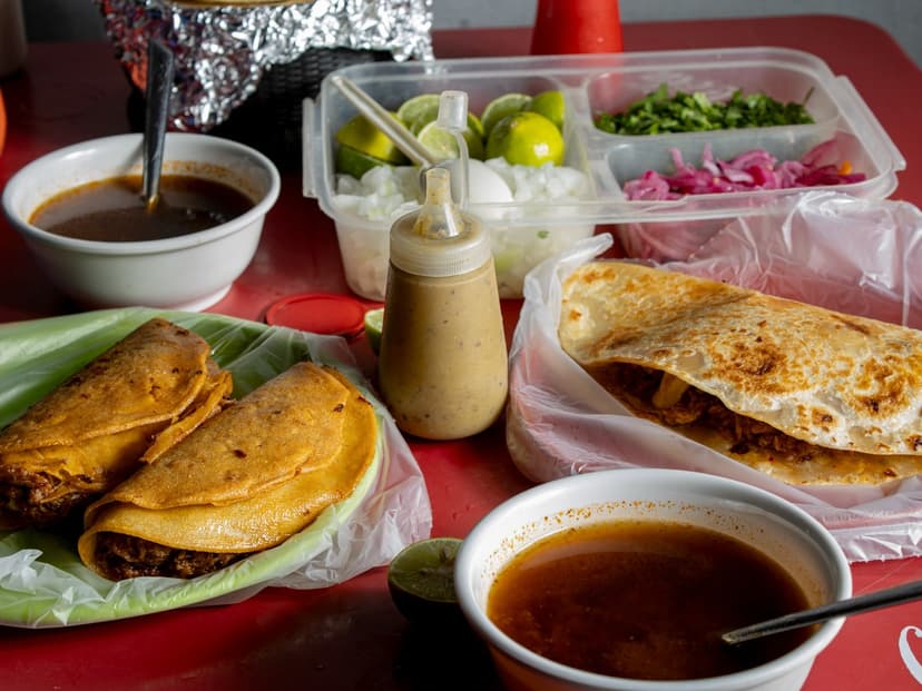 Birria de Res Uribe