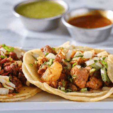 Taco Combinado en Maíz