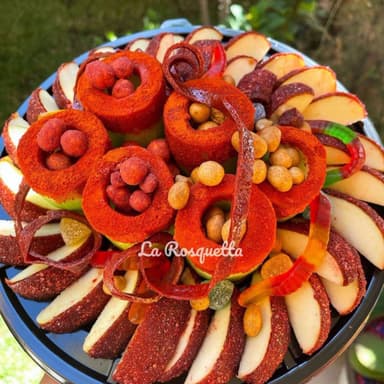 Charola de Manzana con Pepinos Locos