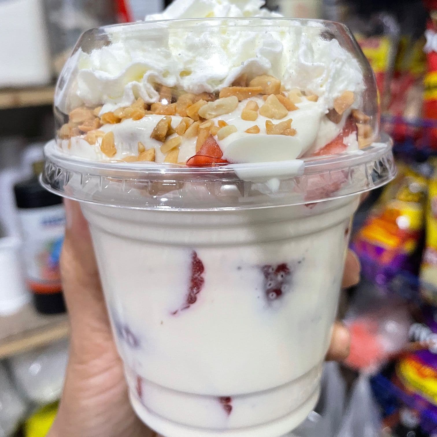 Fresas con Crema Chicas 12oz