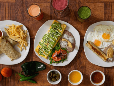 Omelette De Carnes Frías