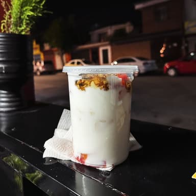 Yogurt 1 L con Frutas